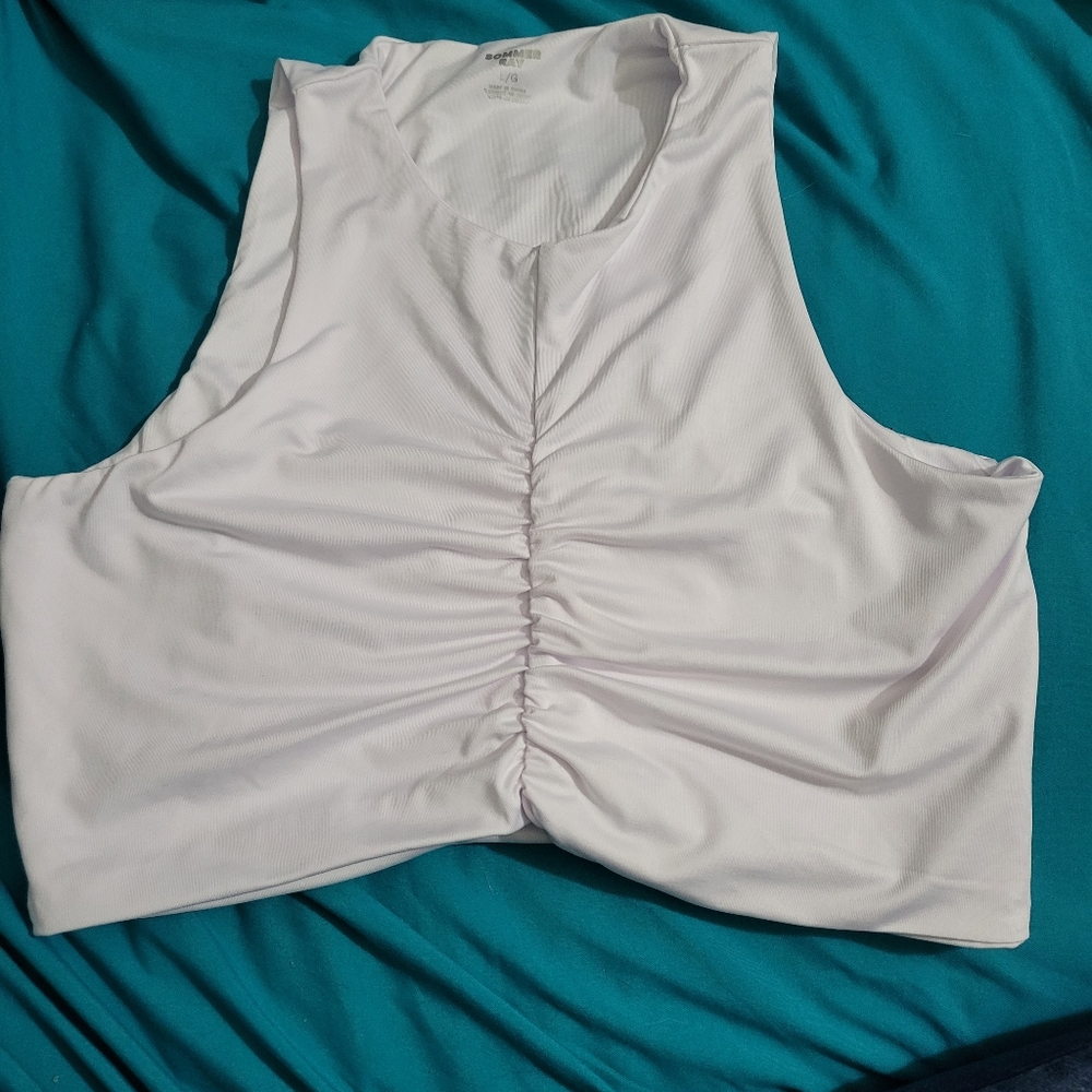 Shinny white crop top